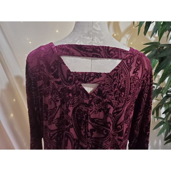 Avenue Velvet Burnout Cutout Asymmetrical 3/4 Sleeve Top Size 14/16 Whimsigoth - Picture 5 of 11
